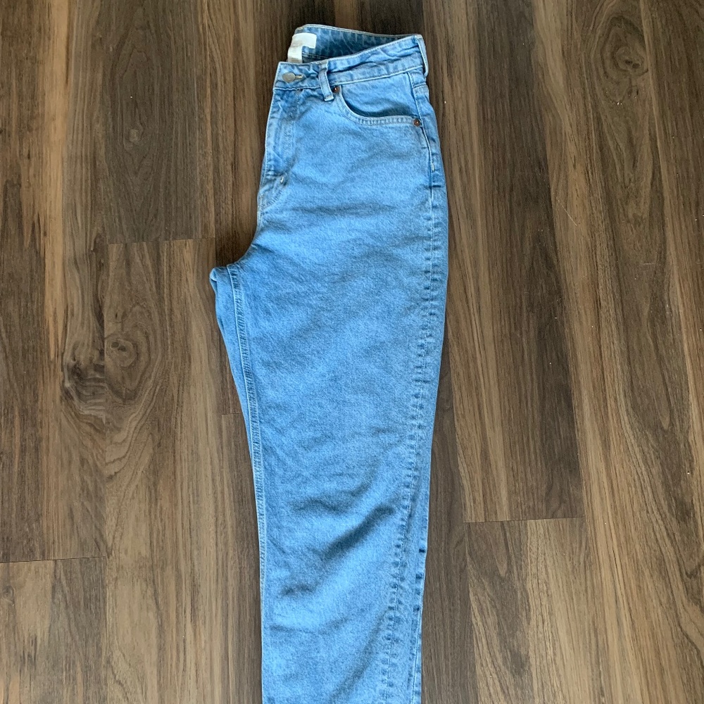 Mom Jeans - Picture 5 of 6